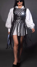 Load image into Gallery viewer, Maximus Vest
