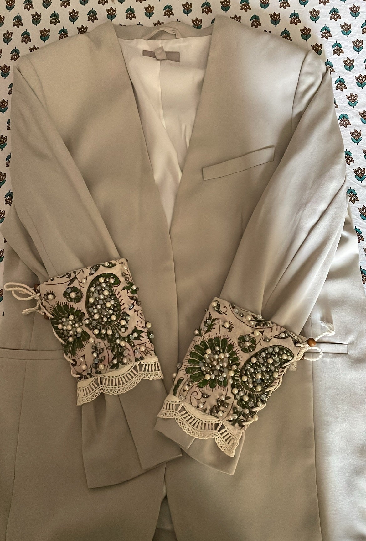Dew cuffs